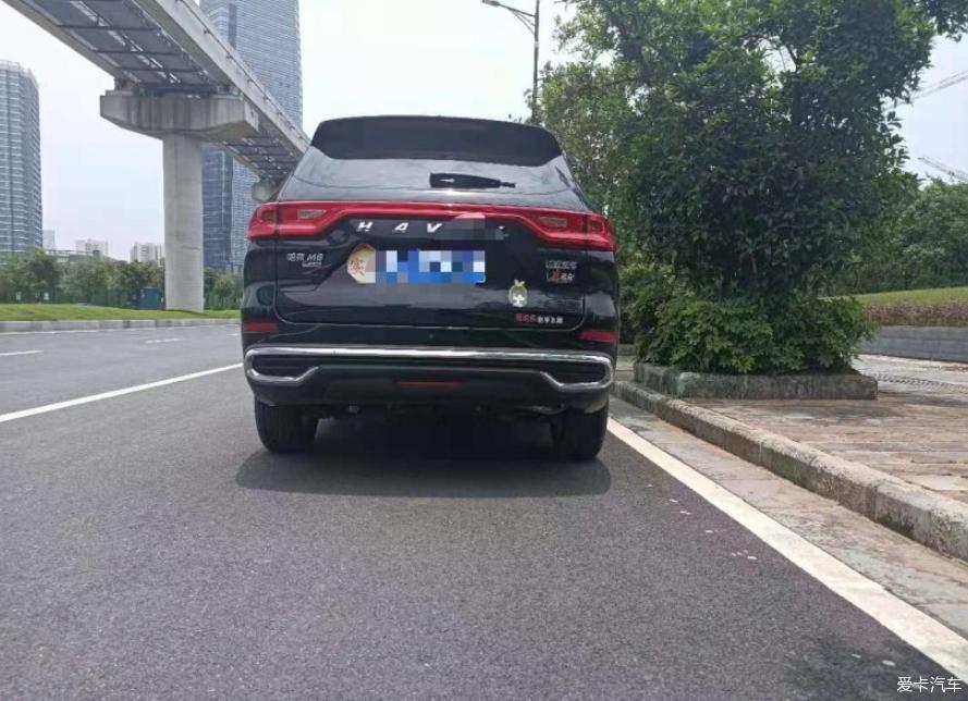休息之余开着哈弗M6到处逛逛