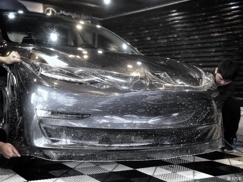 特斯拉model3 怎么改装适合年轻小伙