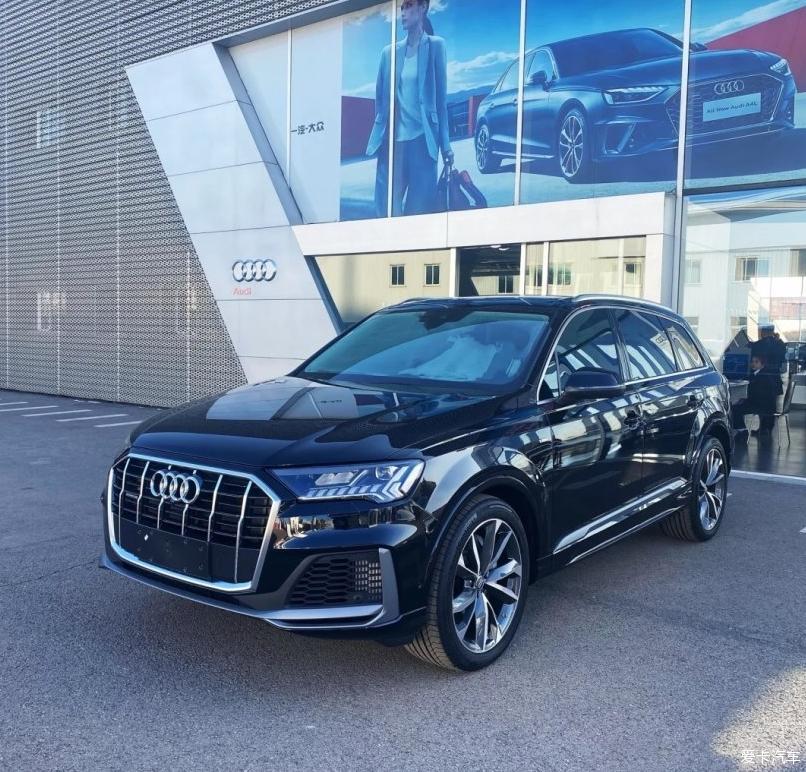 迟到的Audi Q7 3.0T运动提车作业