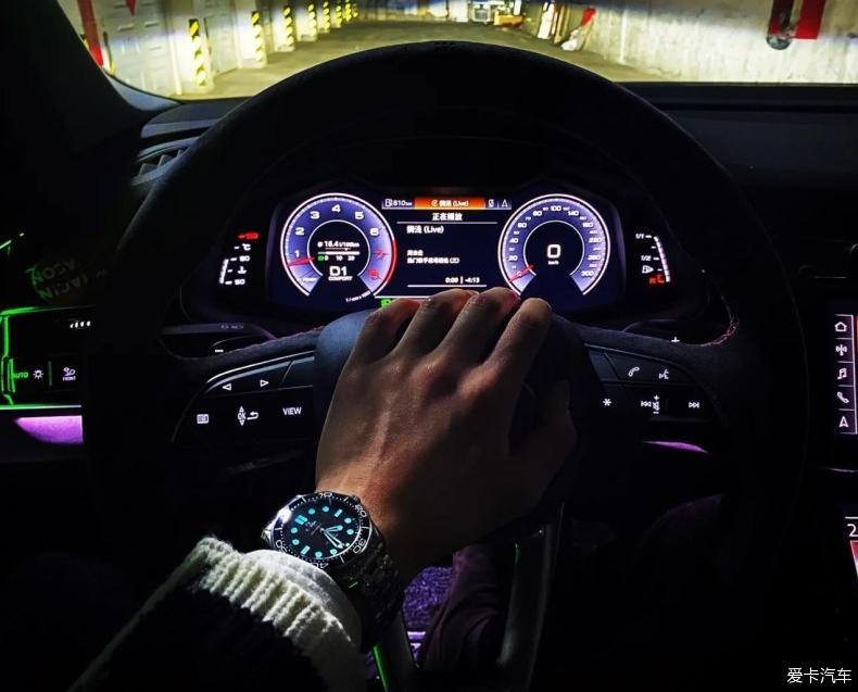 迟到的Audi Q7 3.0T运动提车作业