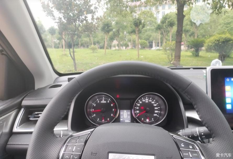 开着哈弗M6PLUS到处闲游