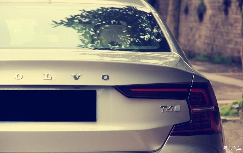 S60是很适合家用的一款车