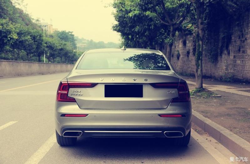 S60是很适合家用的一款车