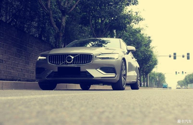 S60是很适合家用的一款车