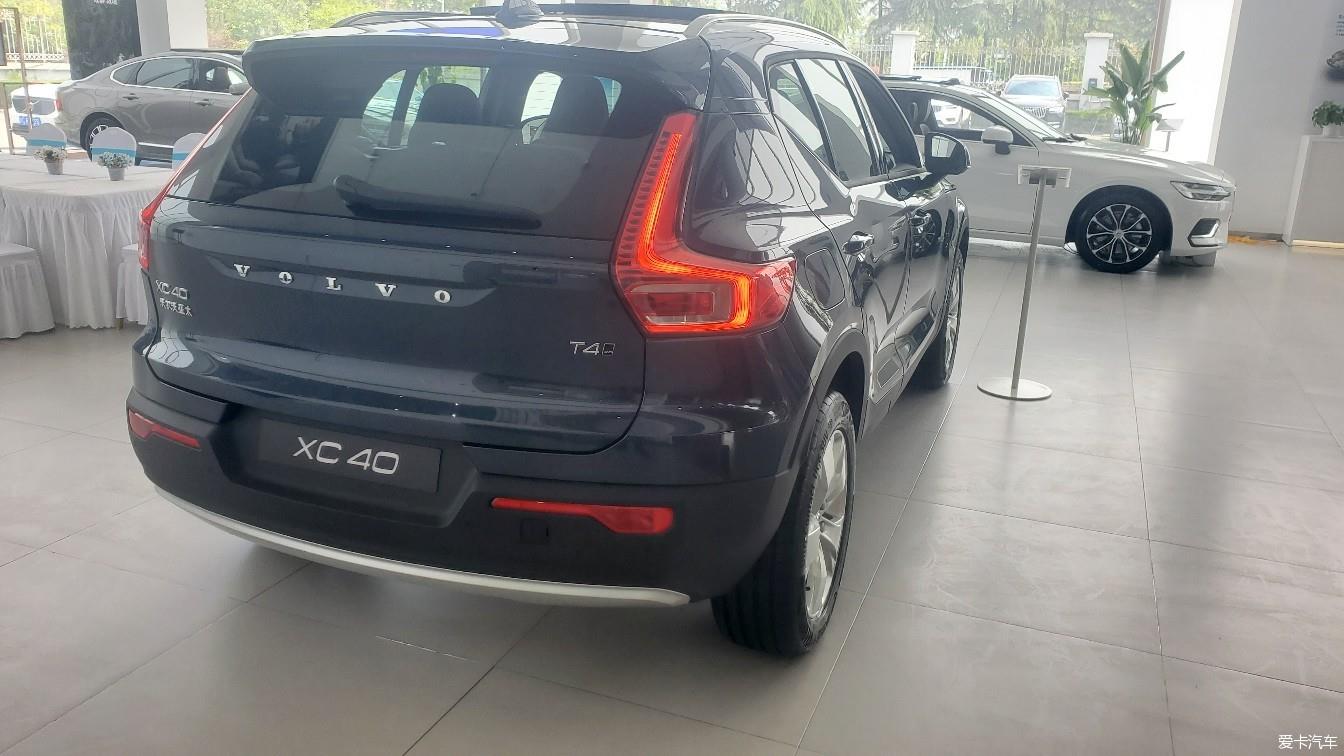 迟到的提车贴～xc40智行时尚版牛仔蓝