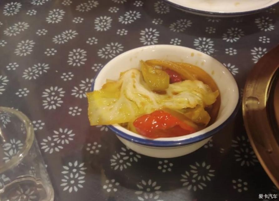 开着轩逸去品味特色什锦锅