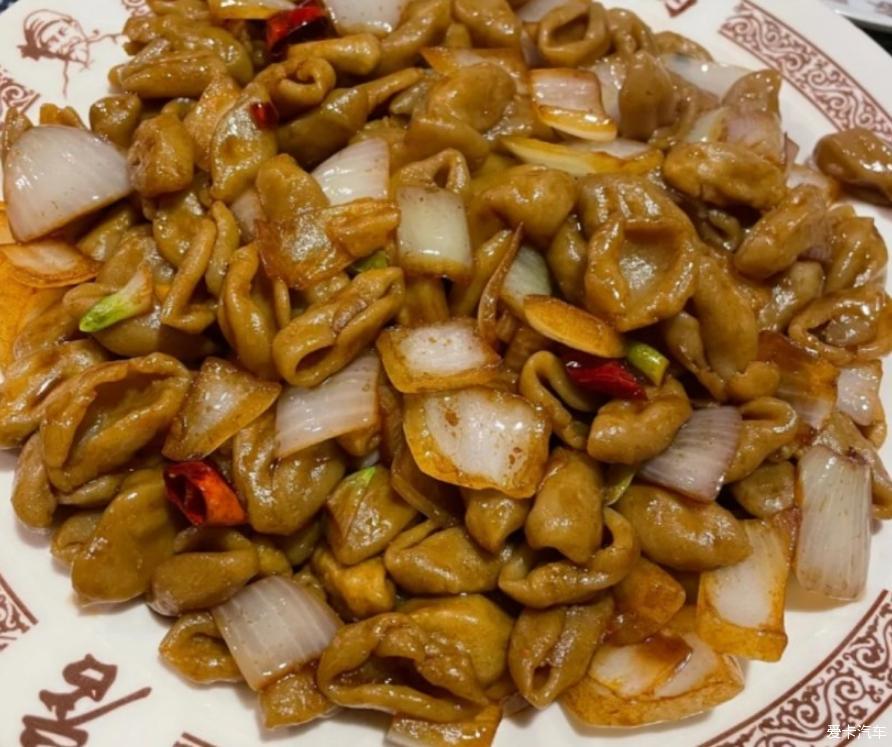 开着轩逸去品味特色什锦锅