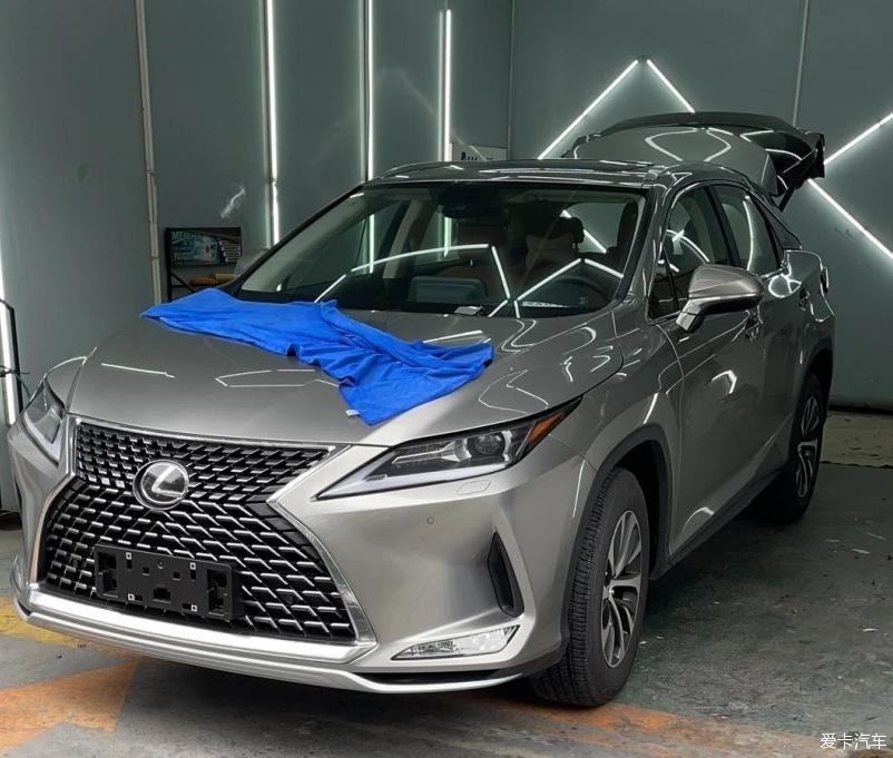 拥有了它——雷克萨斯RX300舒适版！