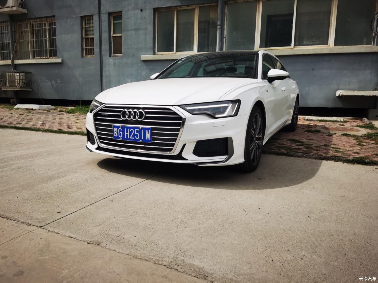 提AL6体验quattro的独特魅力为家中添置的第五台座驾