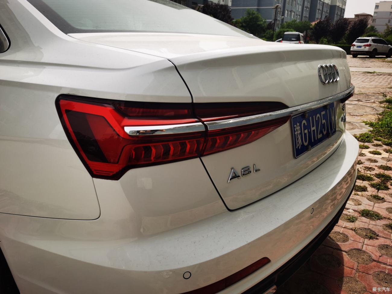 提AL6体验quattro的独特魅力为家中添置的第五台座驾