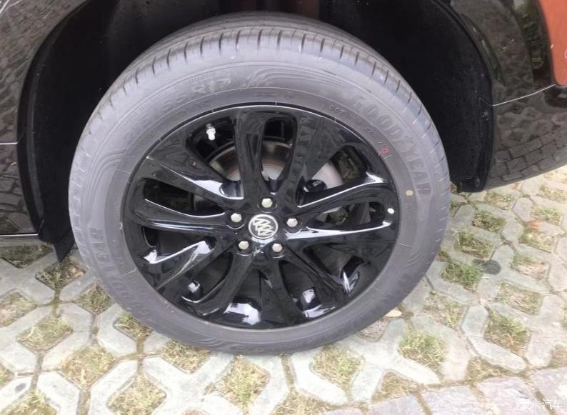 第一辆车 我选择了昂科拉