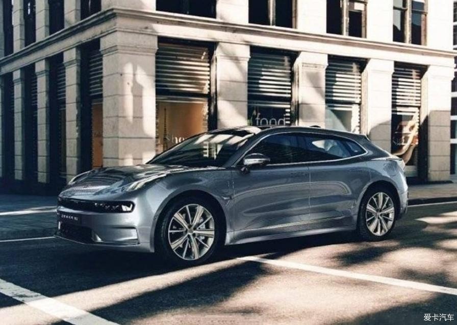 喜提大玩具特斯拉Model 3