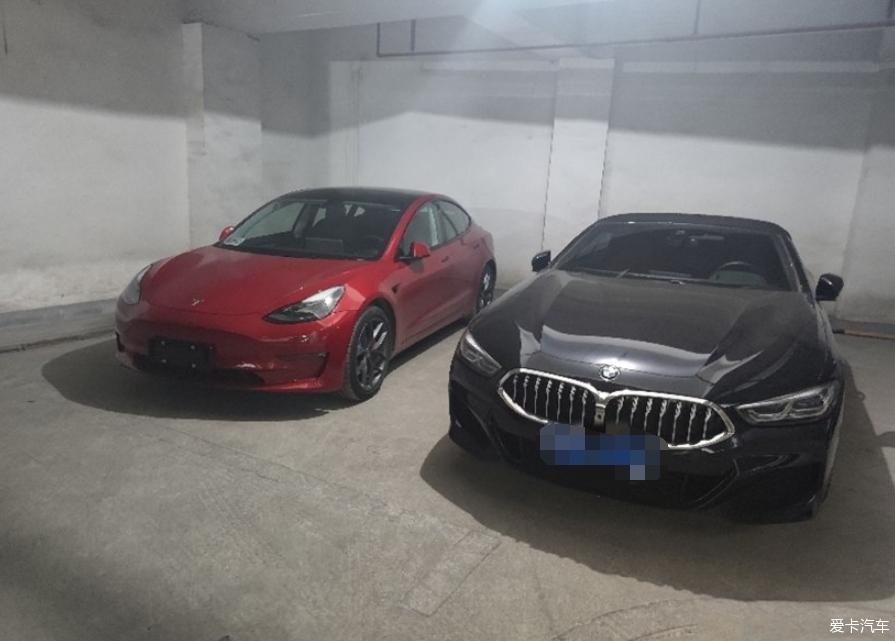 喜提大玩具特斯拉Model 3
