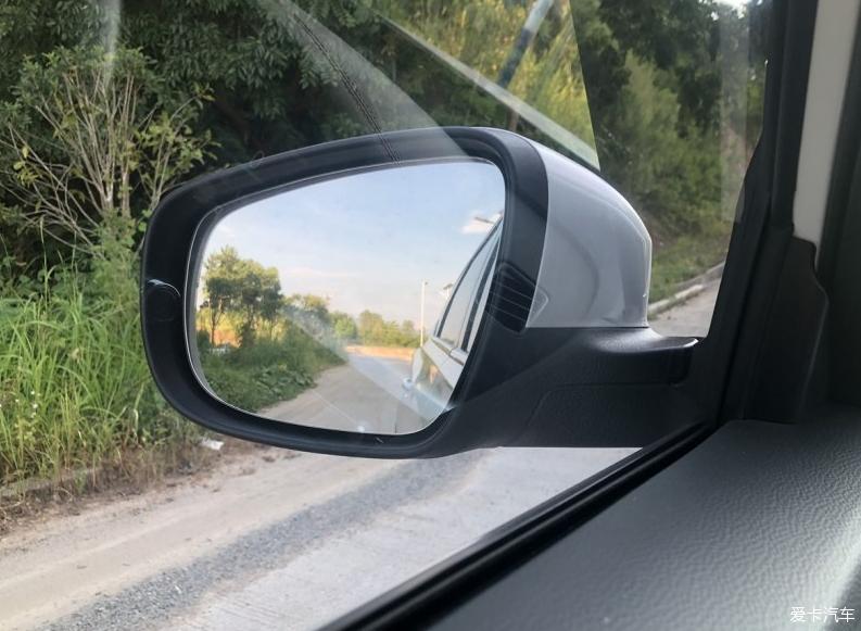 很适合90后买的SUV瑞虎7