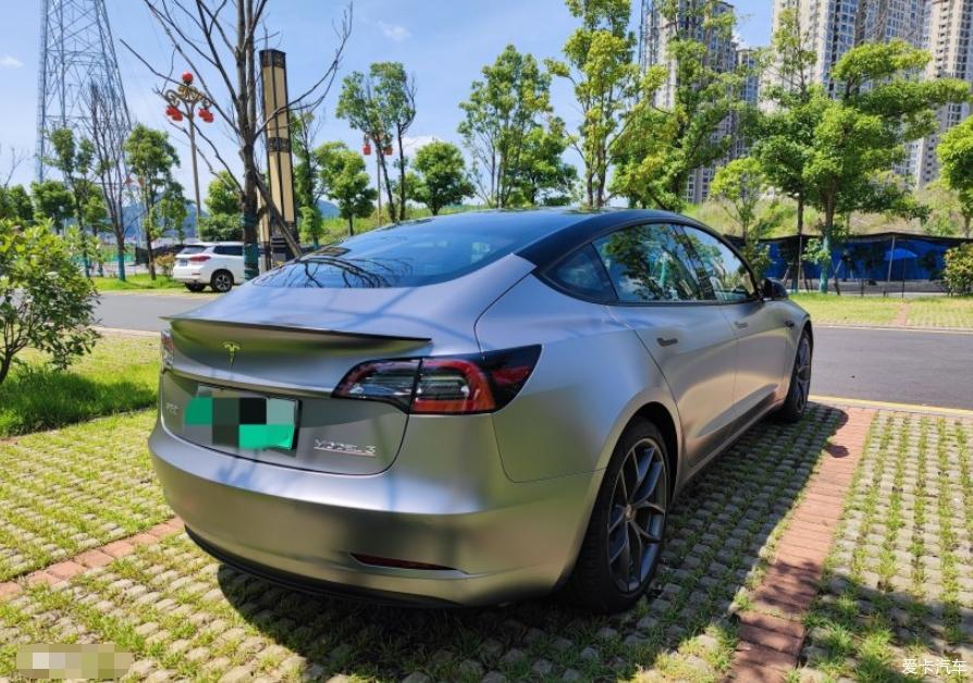 一个月2000公里Model 3 Performance