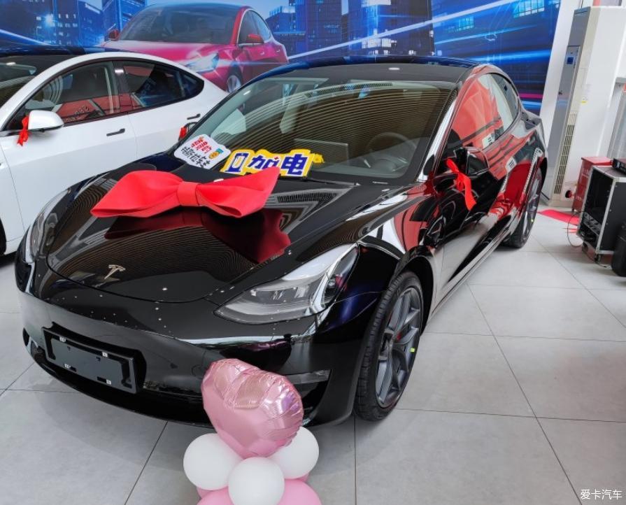 一个月2000公里Model 3 Performance