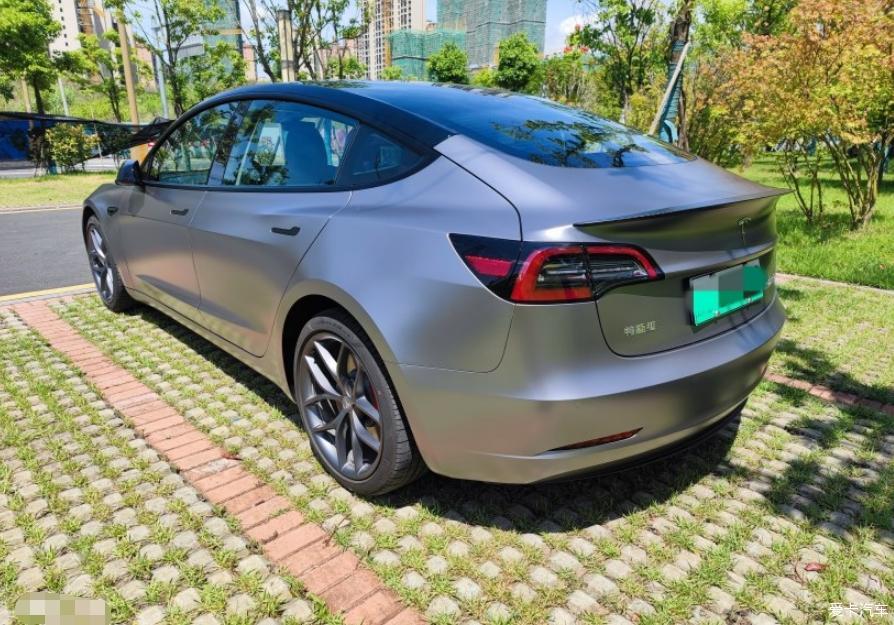 一个月2000公里Model 3 Performance