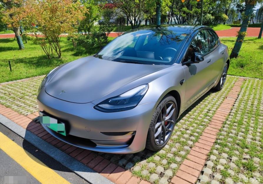 一个月2000公里Model 3 Performance