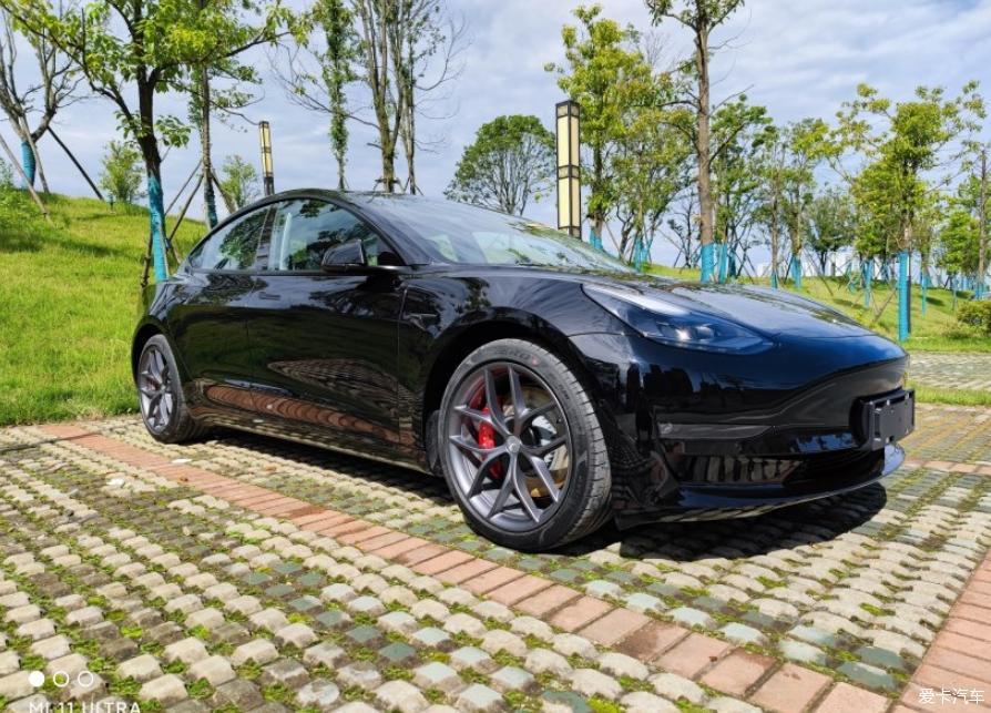 一个月2000公里Model 3 Performance