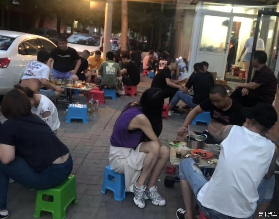 啤酒小烧烤，夏季最正确的打开方式 