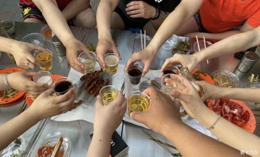 啤酒小烧烤，夏季最正确的打开方式 