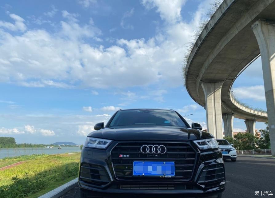 黑武士奥迪Q5L45尊享运版