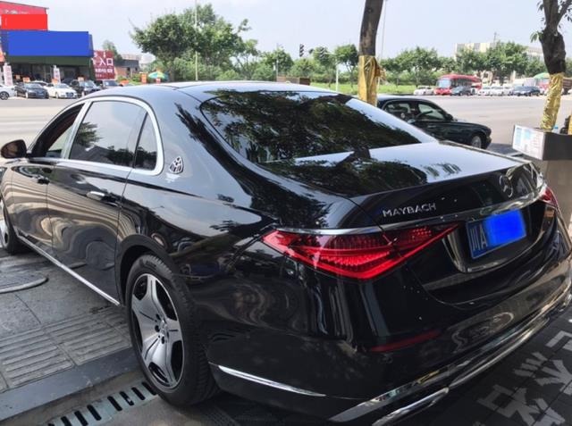 元提车作业四川商人花195万元买奔驰迈巴赫s480直言提车午餐差强人意