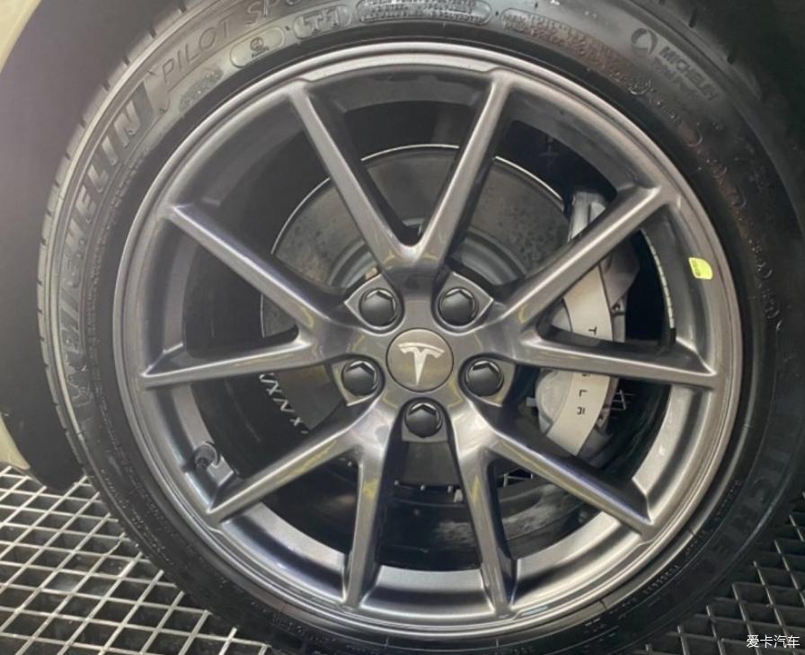 分享特斯拉MODEL 3标续提车及使用感受