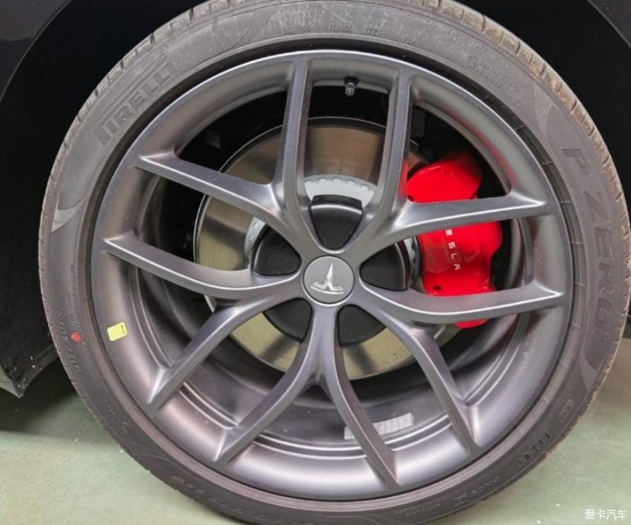 喜提特斯拉Model3 Perfo