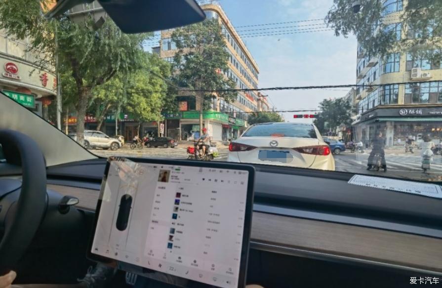 喜提特斯拉Model3 Perfo
