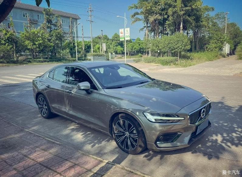 看重性价比 所以我选择了S60