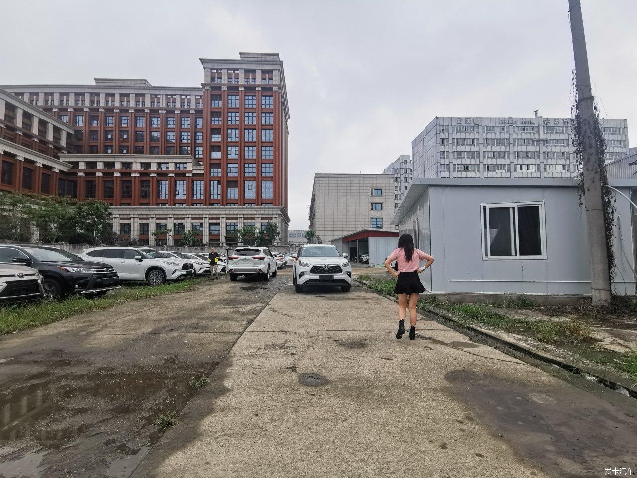 提新款汉兰达新车了……