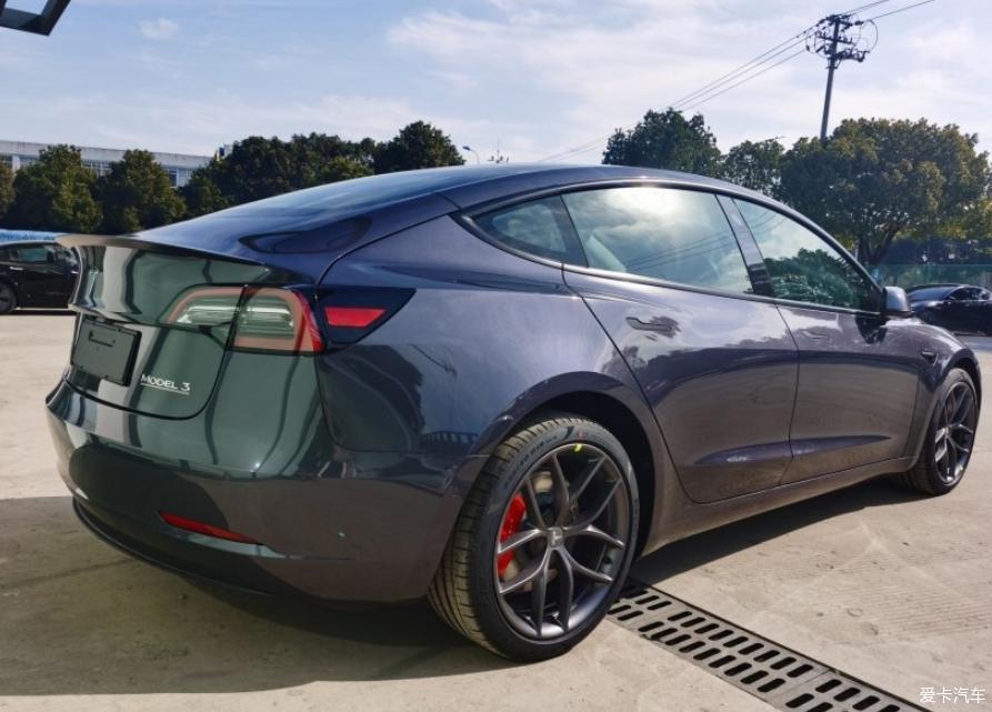 终提心心挂念的model3Performance