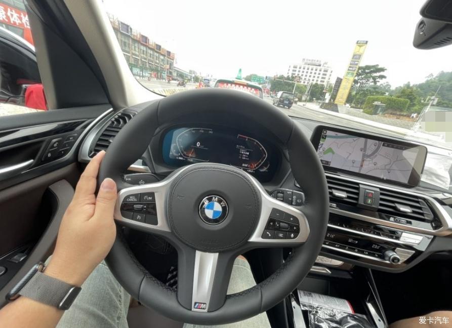 喜提21款25i运动款