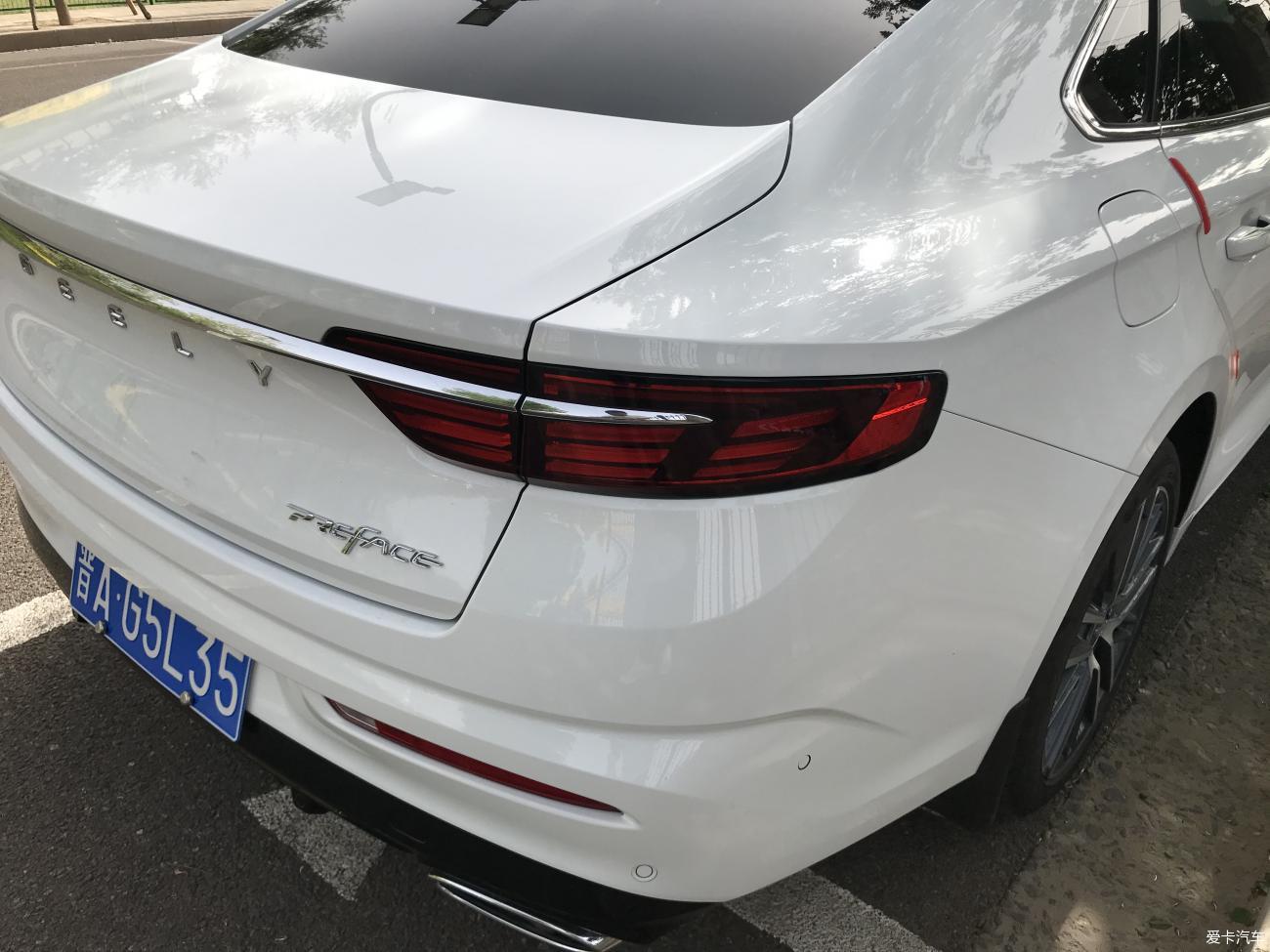 <br /></p>
属于年青人的第一辆家轿，运动与时尚风兼顾<br />
