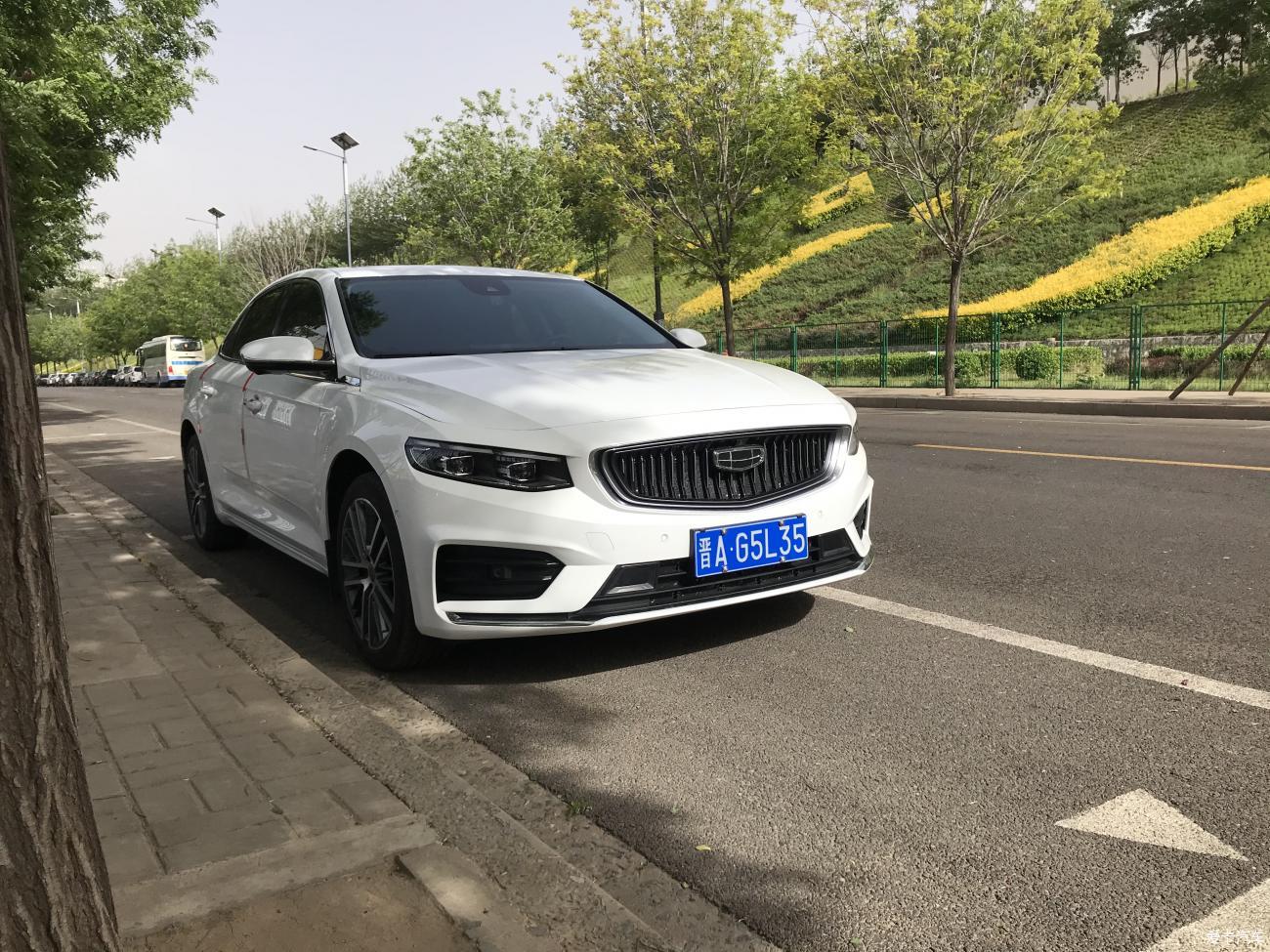 <br /></p>
属于年青人的第一辆家轿，运动与时尚风兼顾<br />
