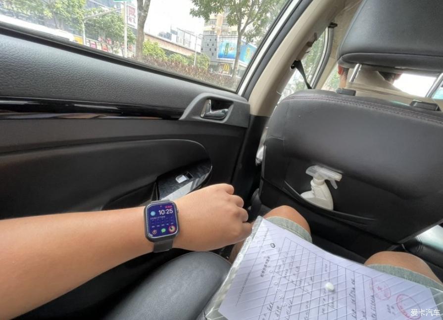 喜提21款25i运动款