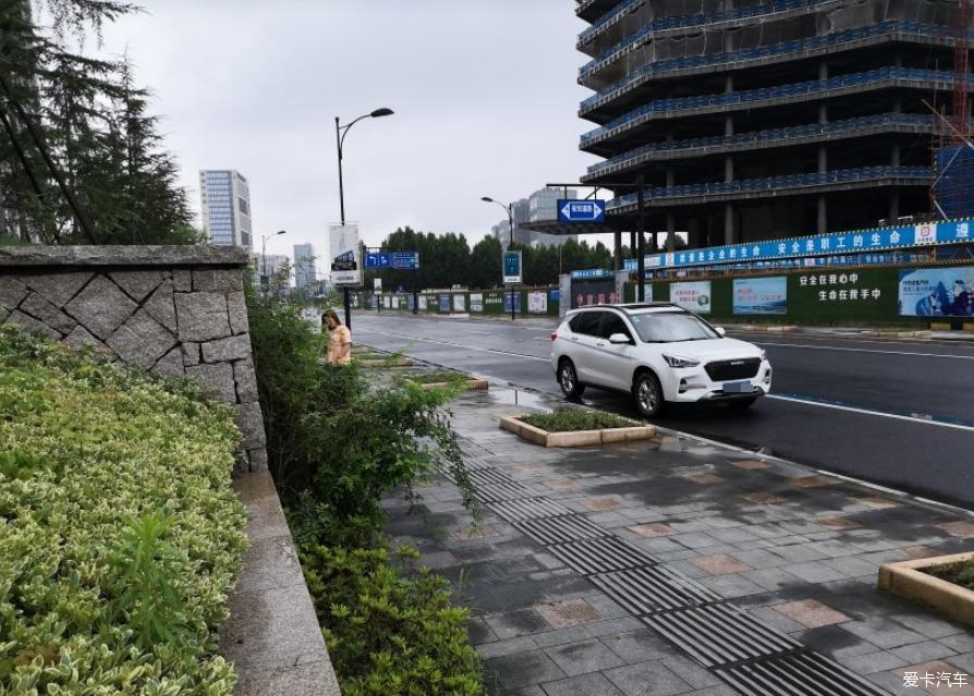 开着哈弗M6出去走走感受生活