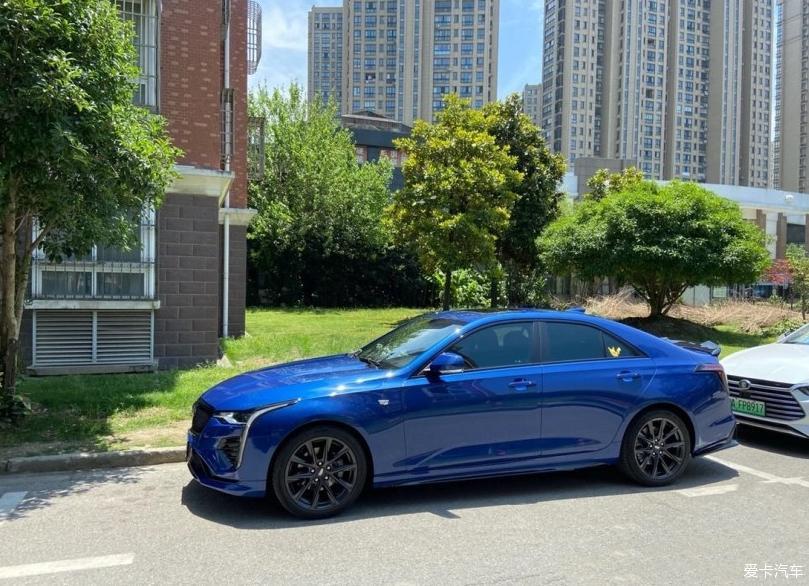 95后小哥人生第一辆车，凯迪拉克CT4