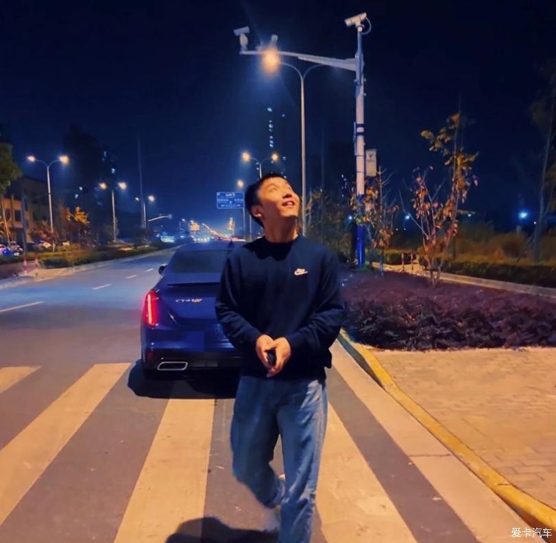 95后小哥人生第一辆车，凯迪拉克CT4
