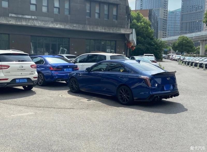 95后小哥人生第一辆车，凯迪拉克CT4