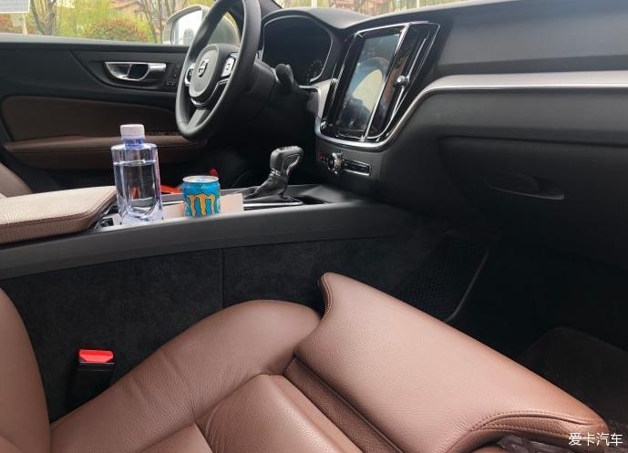 沉稳的外表，年轻的灵魂，S60提车