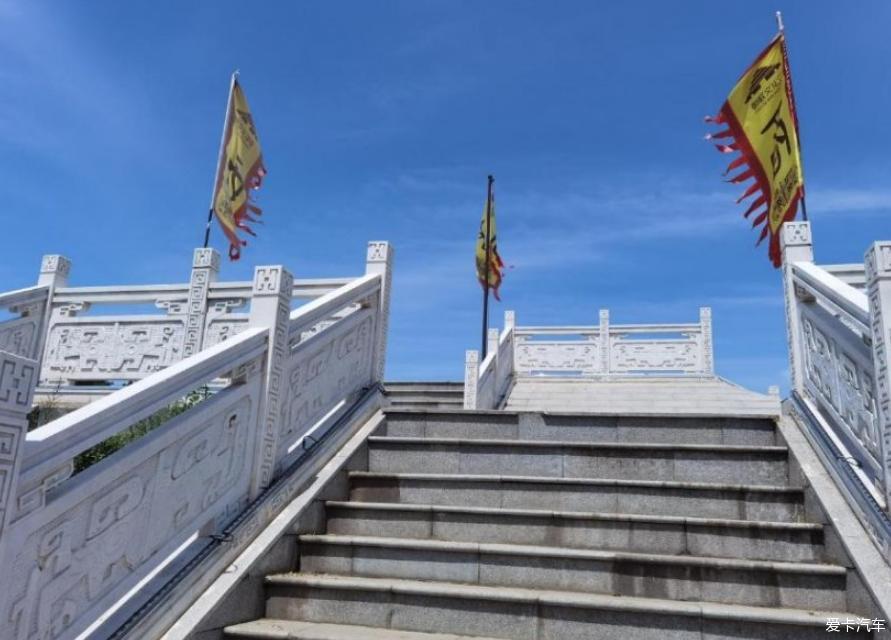 踏下油门去户外溜达，给自己的心情放个假