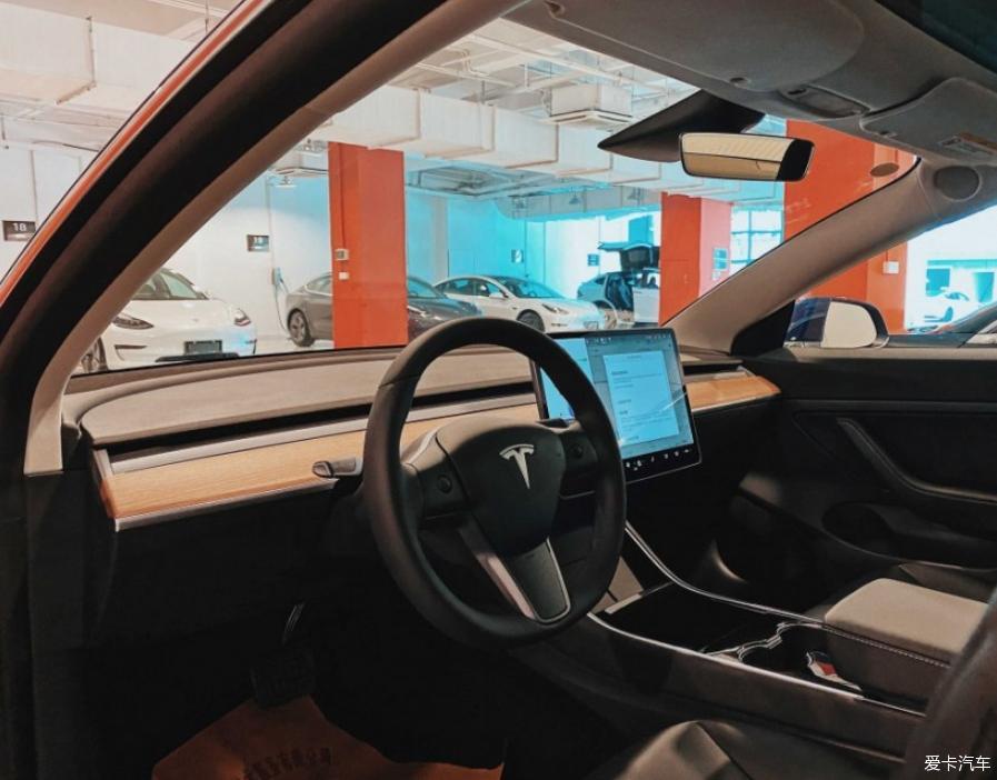 特斯拉Model 3 SR提车及详细用车作业