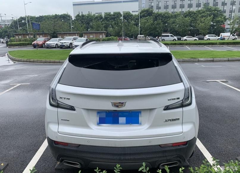 豪华二线凯迪XT4提车