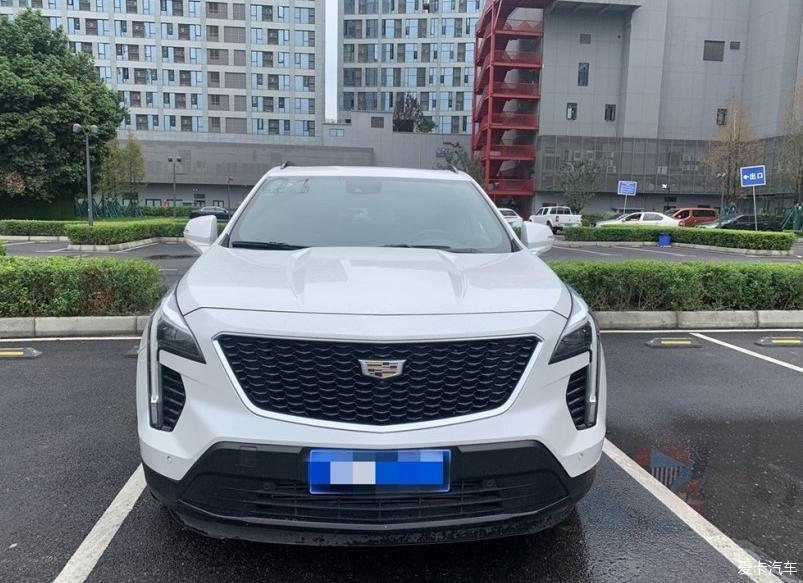 豪华二线凯迪XT4提车