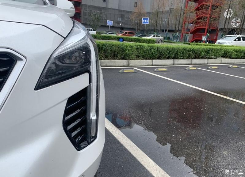 豪华二线凯迪XT4提车