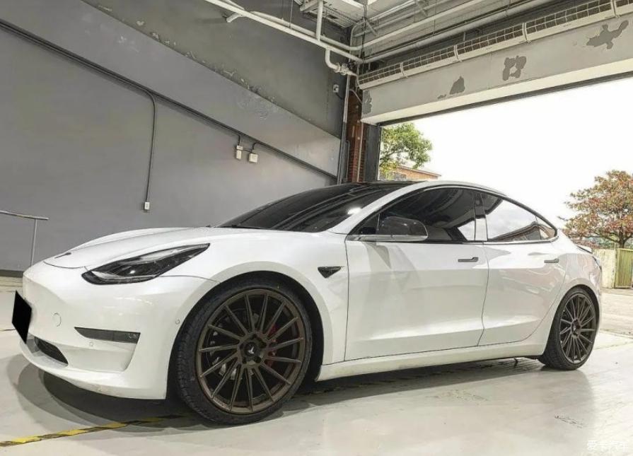 分享特斯拉Model3两年用车升级之路！