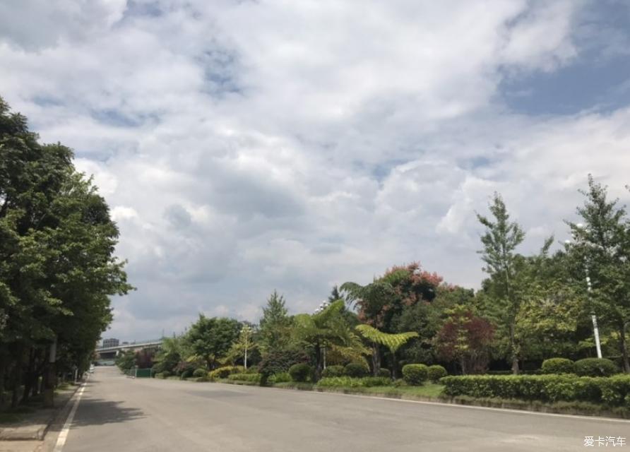 颜值上抓住了我们家人的心---五菱凯捷