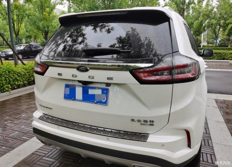 锐界PLUS——高贵，典雅，而不失驾驶乐趣